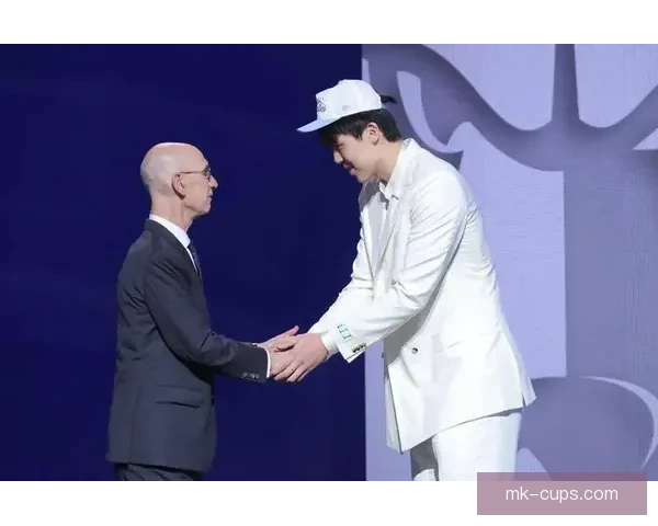 拓媒：开拓者罚款10万美元象征性惩罚早有选杨瀚森为核心计划