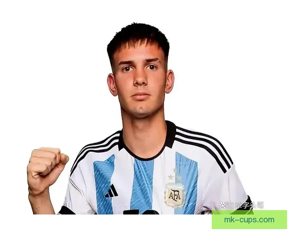 重逢爱徒德米在大战皇马前主动拥抱昔日河床弟子马斯坦托诺